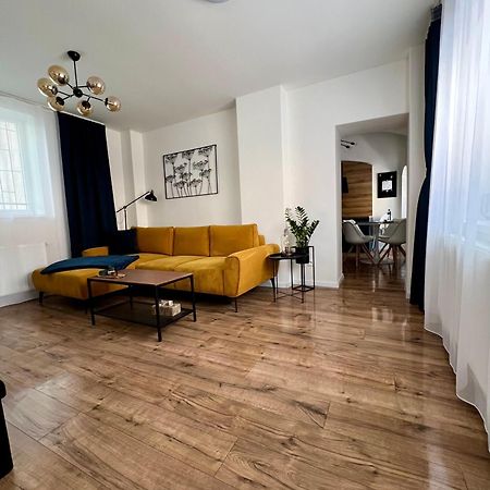 Apartment R&L Lazovna Apt 1 - Old Town And Parking Banská Bystrica Eksteriør bilde