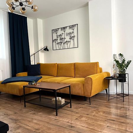 Apartment R&L Lazovna Apt 1 - Old Town And Parking Banská Bystrica Eksteriør bilde