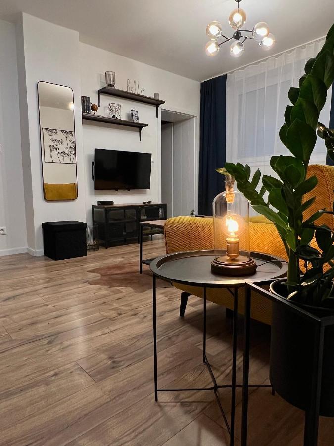 Apartment R&L Lazovna Apt 1 - Old Town And Parking Banská Bystrica Eksteriør bilde